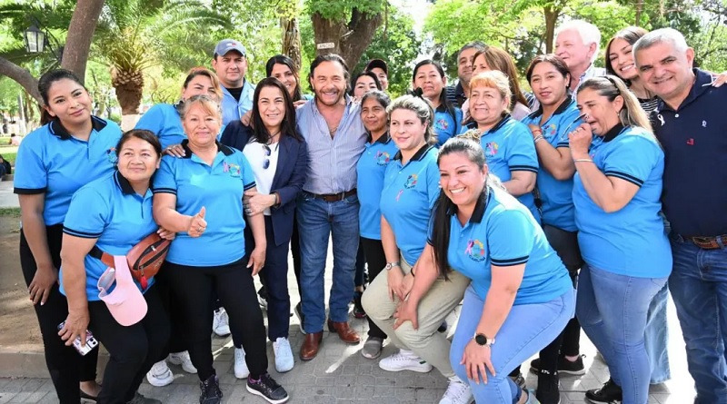 Sáenz participó de la feria de salud en Embarcación y destacó la importancia de federalizar la atención