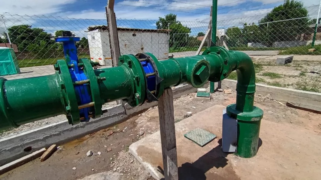 Avanza la nueva fuente de abastecimiento en Hipólito Yrigoyen