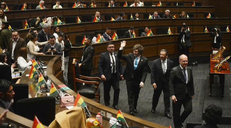 El Gobierno monitorea la crisis en Bolivia y no descarta reforzar la seguridad en la frontera